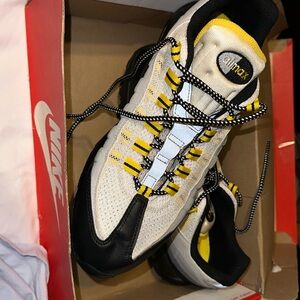 Men’s Air Max ‘95 size 12